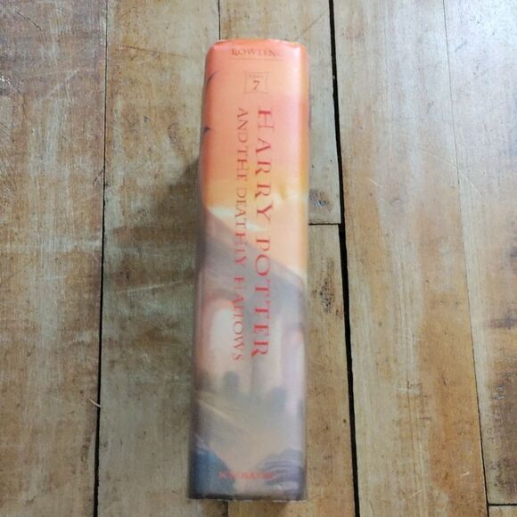 Harry Potter And The Deathly Hallows Book J K Rowling Hard Cover - Picture 12 of 13